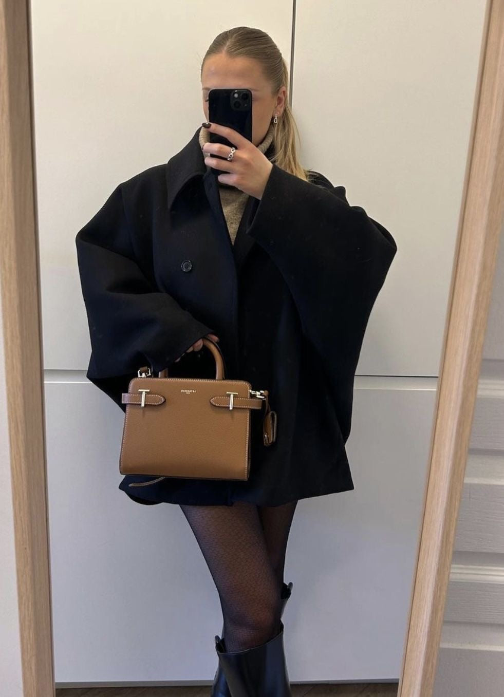 VICTORIA Single Breasted Coat